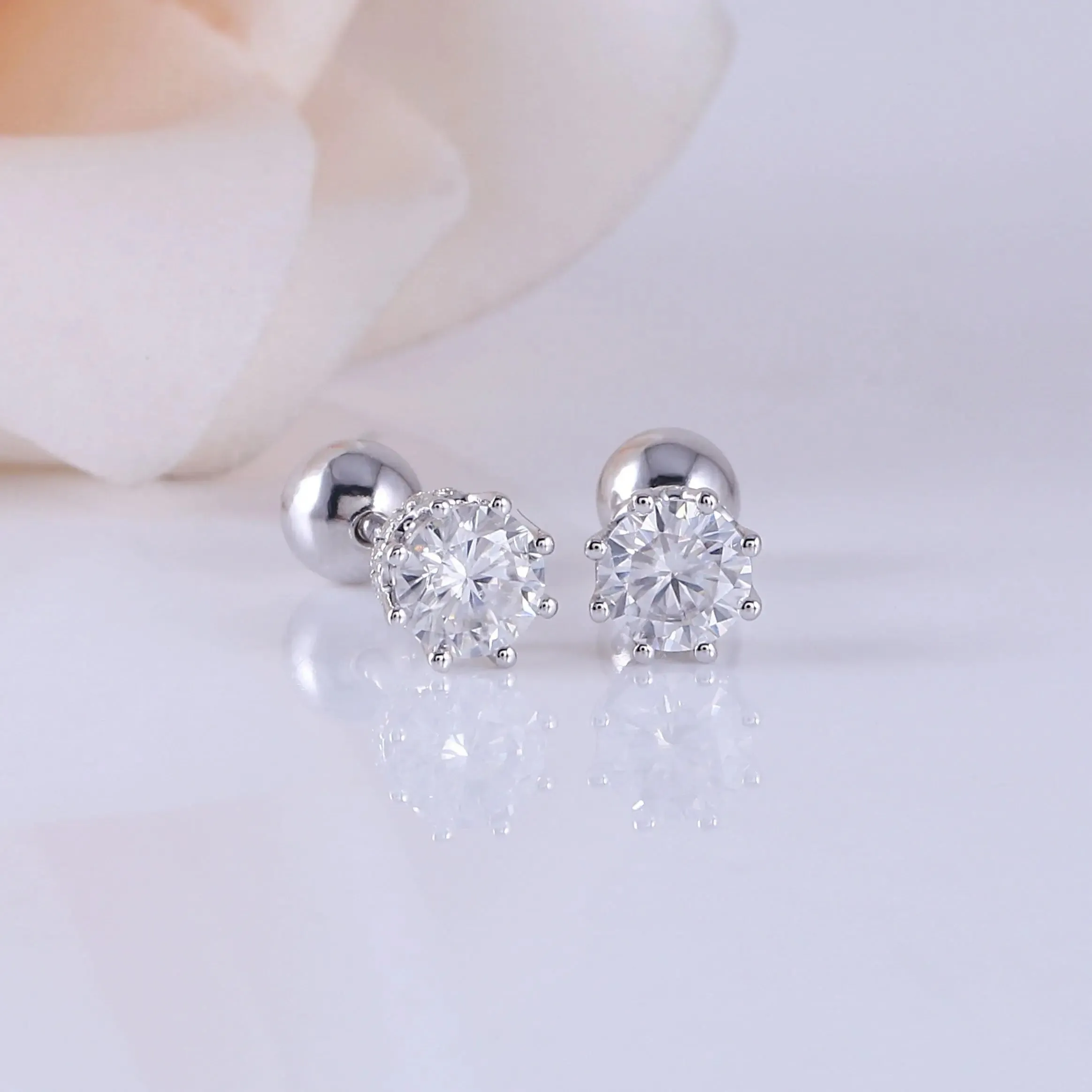 14k White / Rose / Yellow Gold Moissanite Stud Earrings 0.5ctw