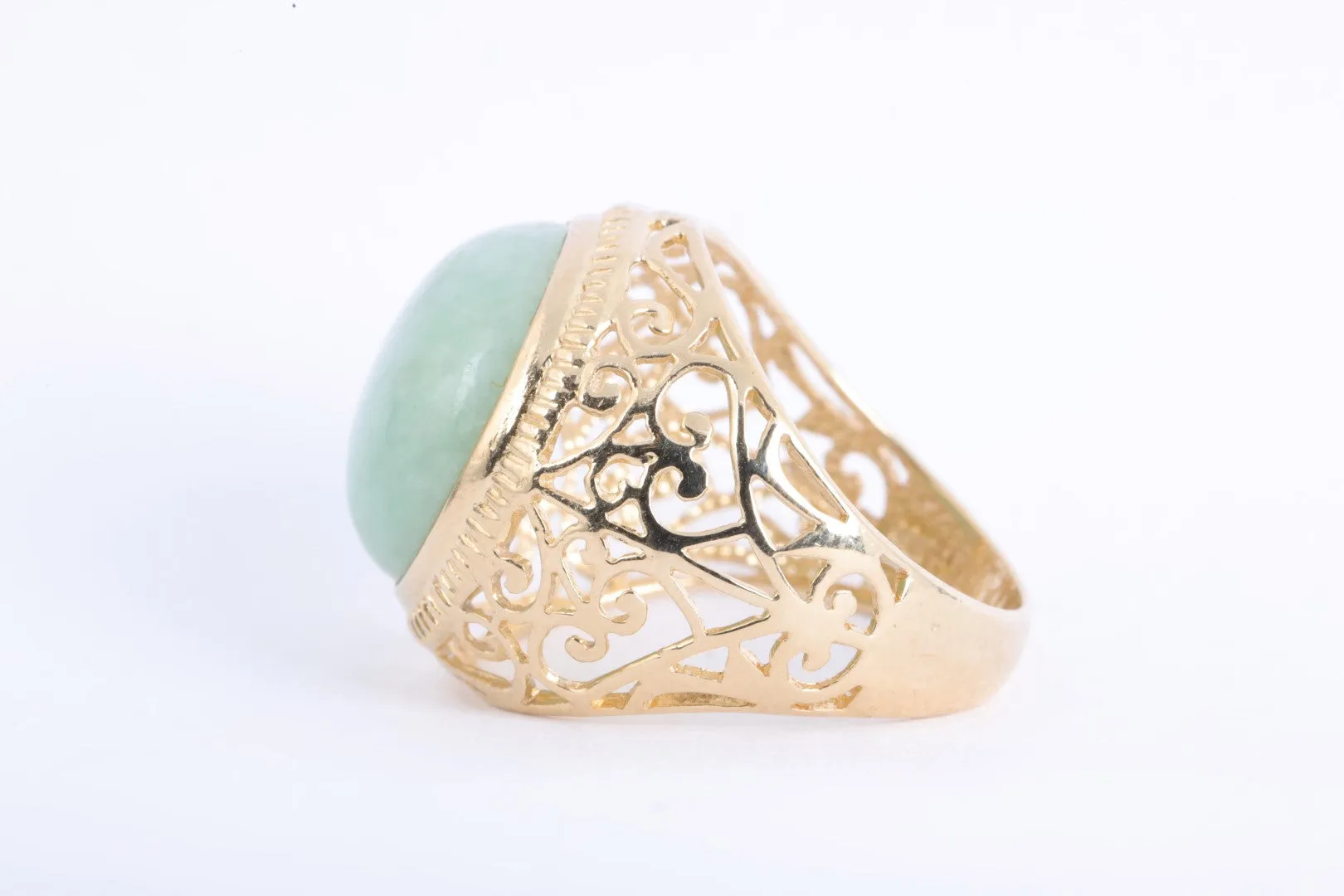 14k Yellow Gold 12.00tcw Jade Cocktail Ring Size 7 (7.17g.)