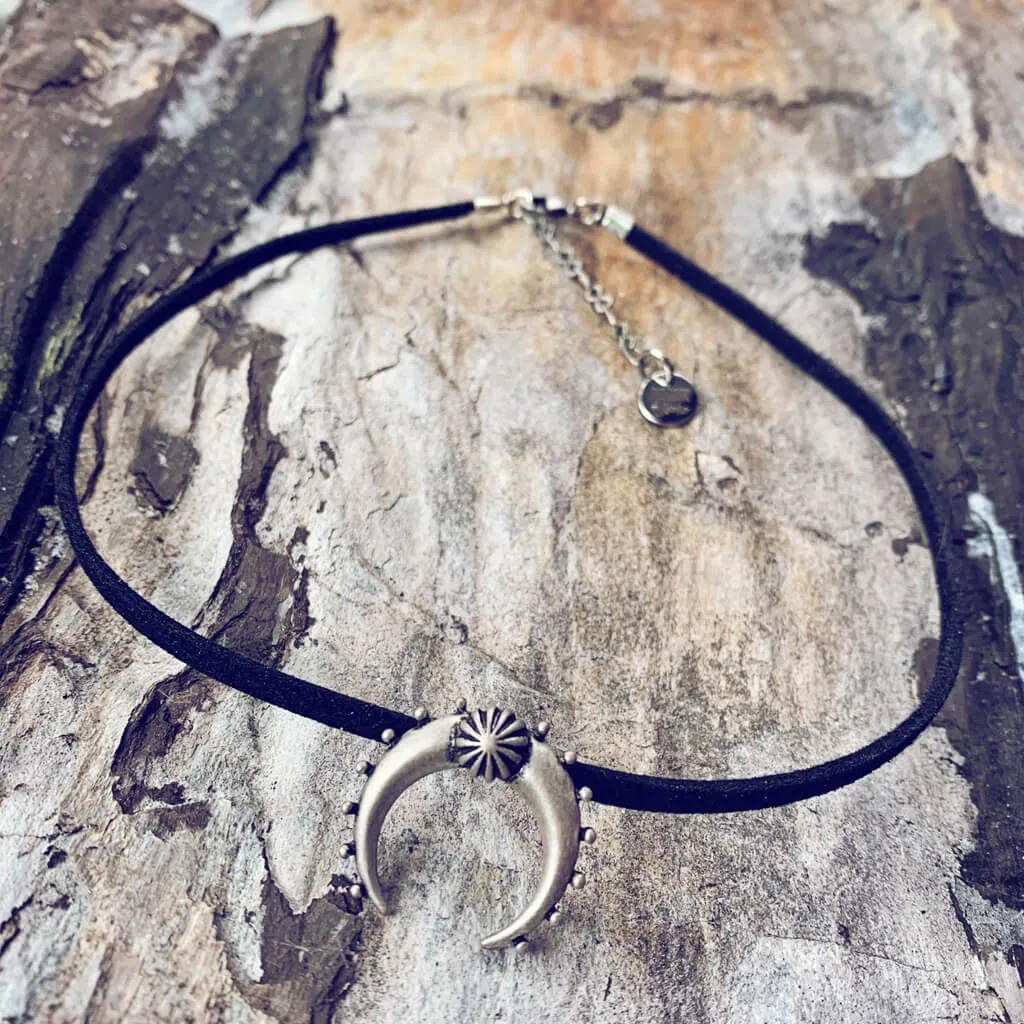 artemis // double horn crescent moon choker necklace