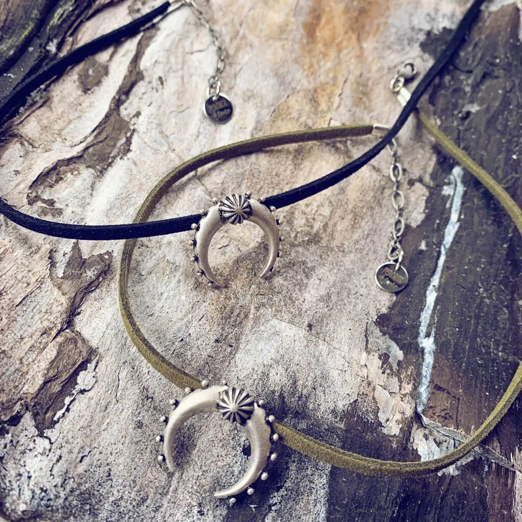 artemis // double horn crescent moon choker necklace