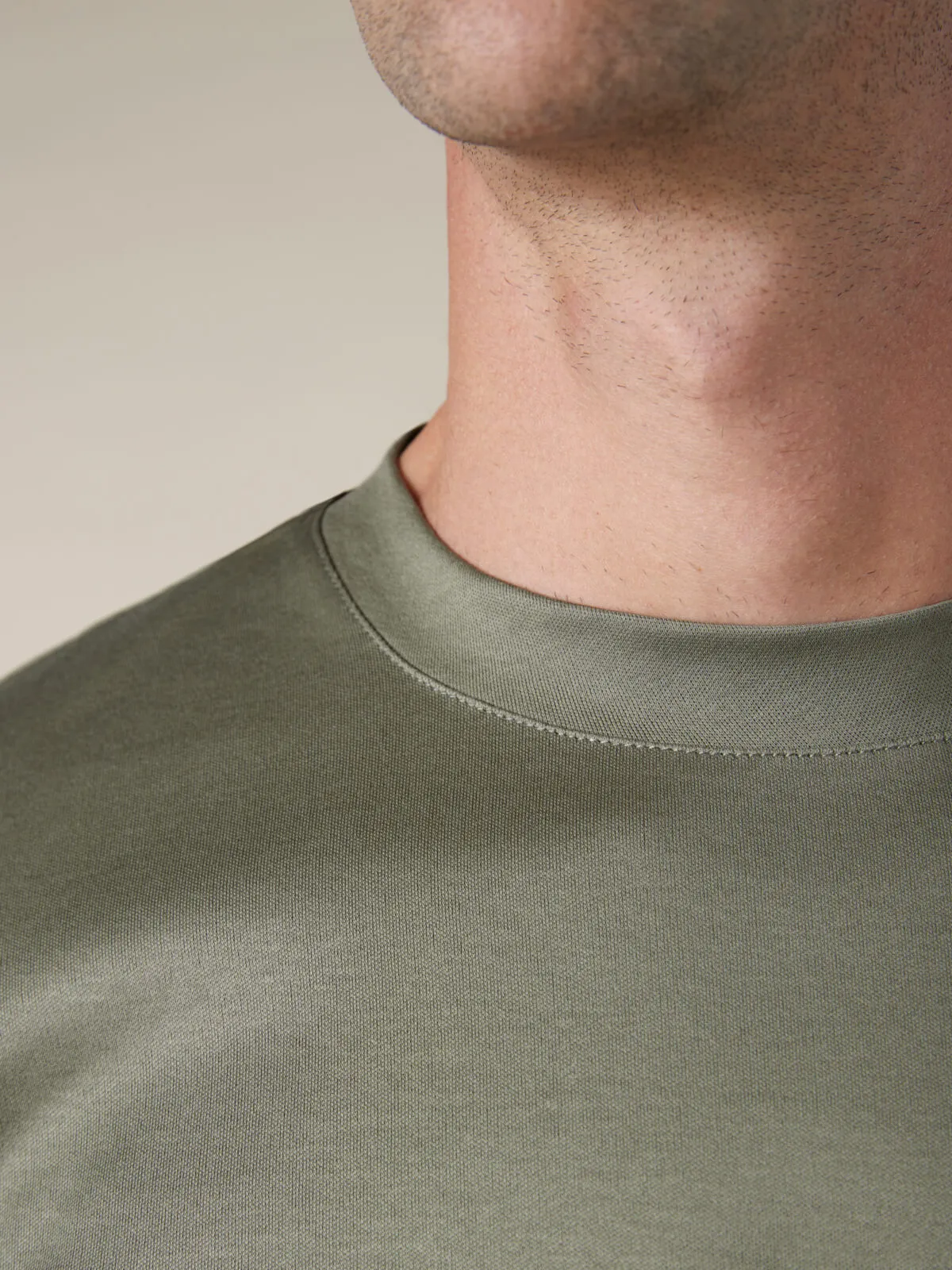 AUR1 T-Shirt Olive