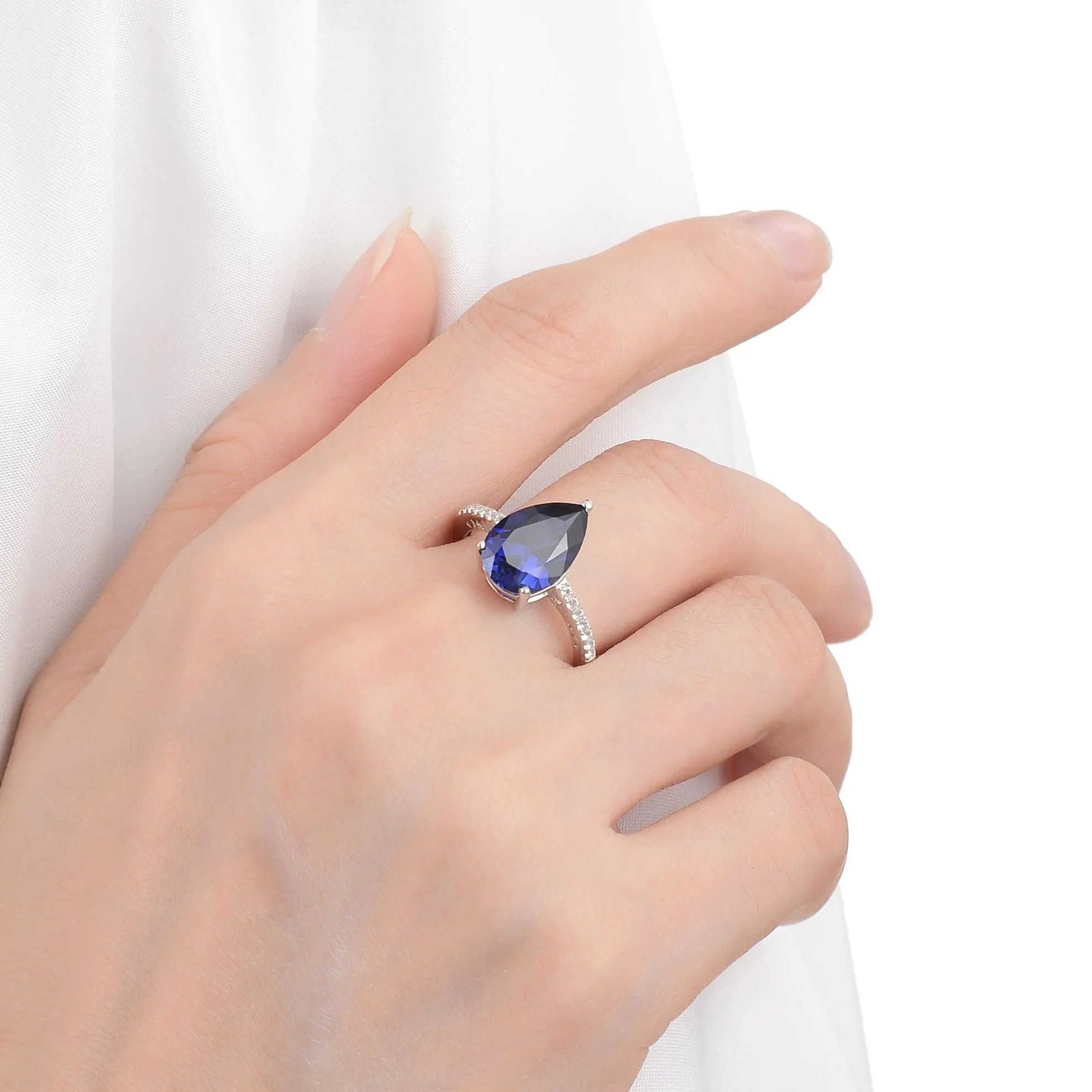 Ceylon Sapphire Teardrop Ring