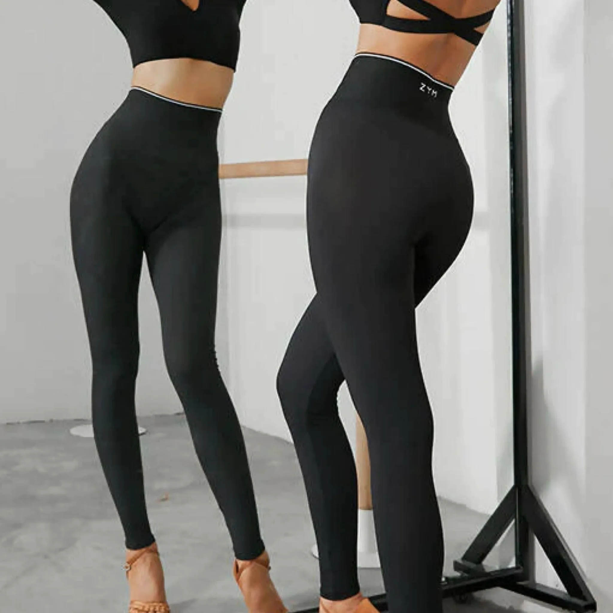 Classic Noir Dance Leggings for Ladies | 20218