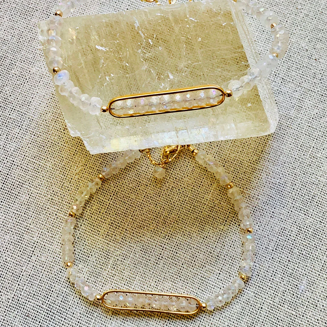 Genievere - Moonstone Bar Bracelet