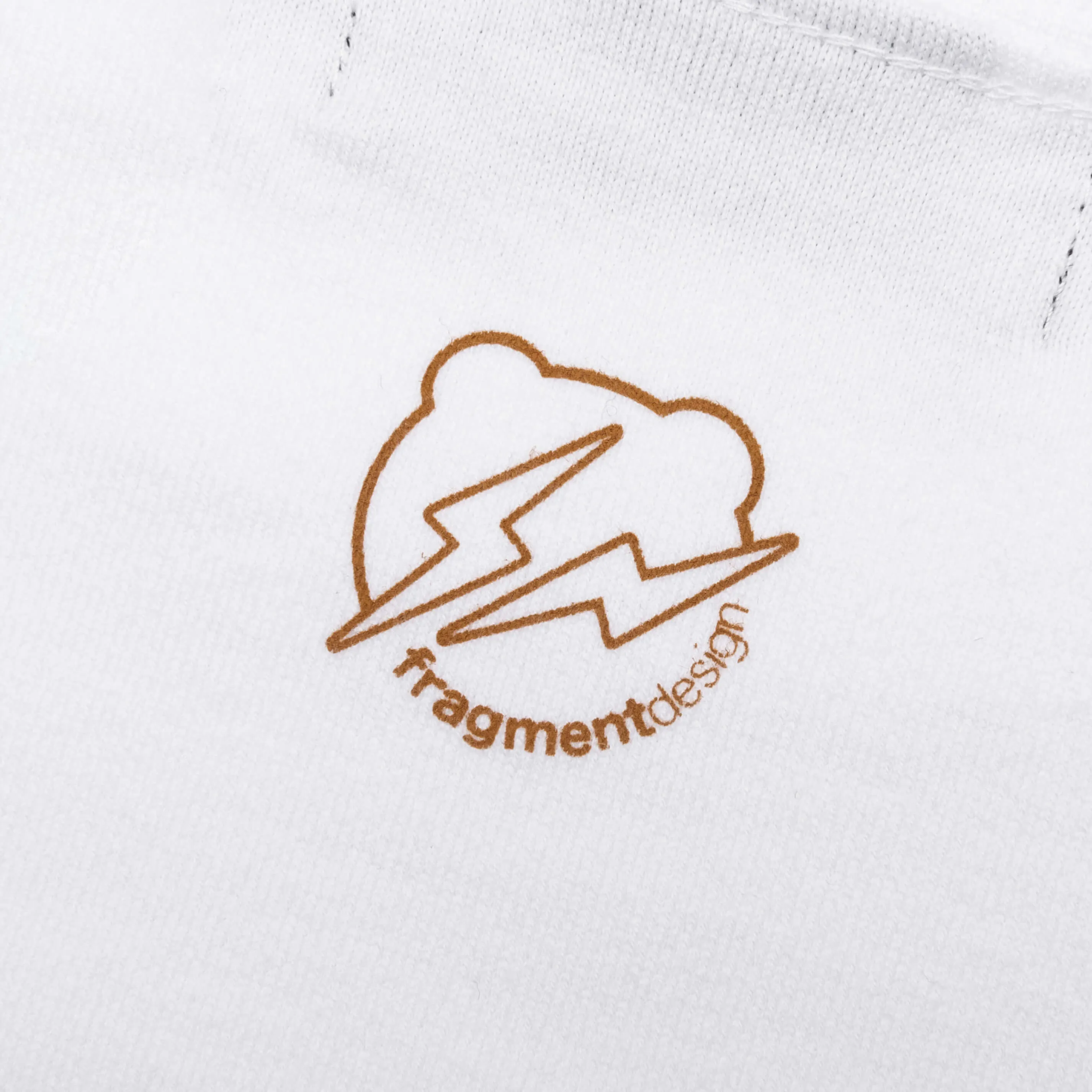 Medicom Toy x fragment design Fur Logo BE@RTEE - White