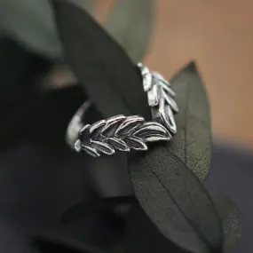 Regina Aurealis Olive Leaf Wishbone Ring