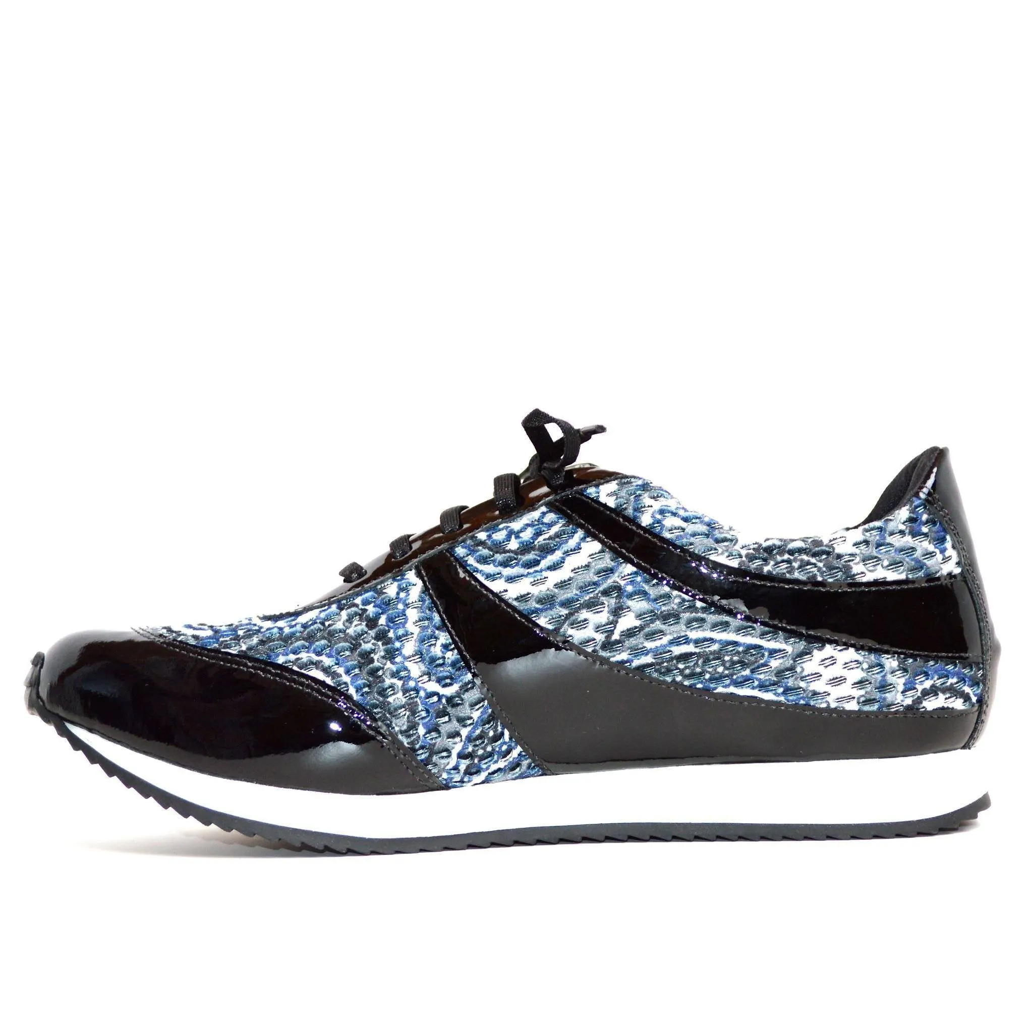 TRAIN WALKING SHOE - PATENT BLACK LEATHER / BLUE & WHITE MESH